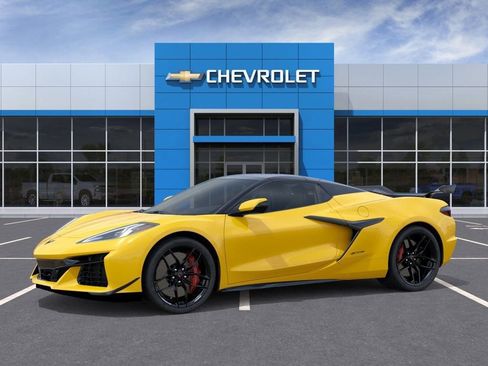 New 2026 Chevrolet Corvette Z06 w/ Z07 Performance Package RWD image 2