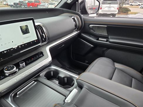 New 2025 Ford Expedition Tremor image 19
