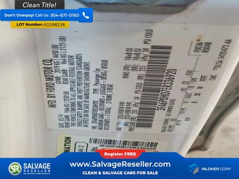 Used 2014 Ford Fusion SE w/ Equipment Group 202A FWD image 16