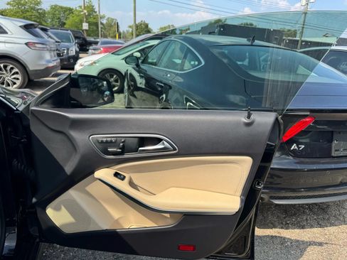 Used 2014 Mercedes-Benz CLA 250 4MATIC image 20