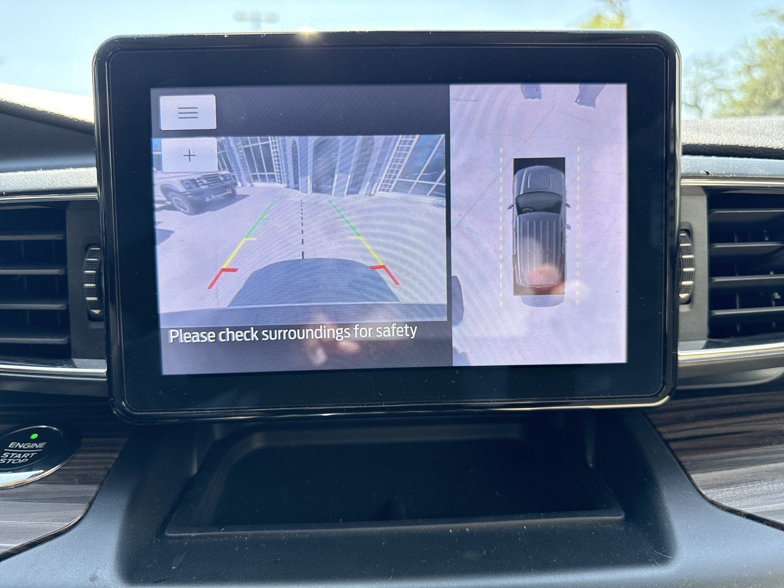 Used 2020 Ford Explorer Limited w/ Class III Trailer Tow Package AWD/4WD image 23