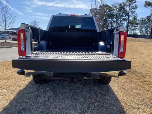 Used 2025 Ford F250 XLT image 40