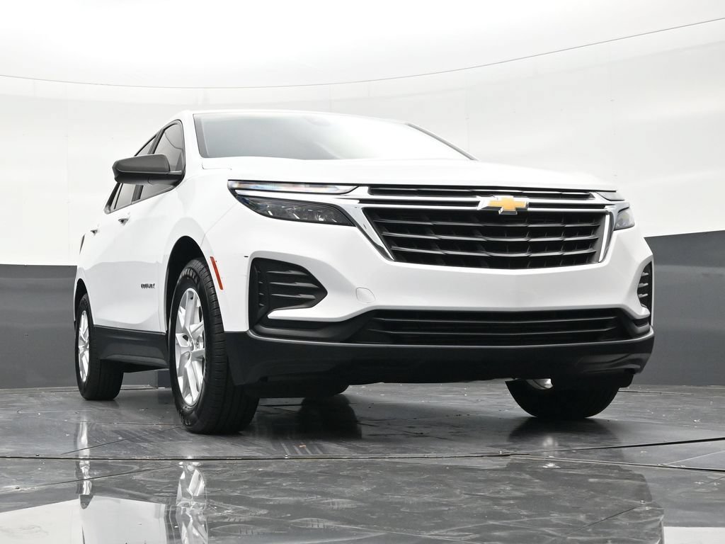 Used 2022 Chevrolet Equinox LS FWD image 23