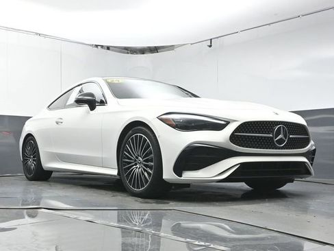 Used 2024 Mercedes-Benz CLE 300 4MATIC Coupe image 29