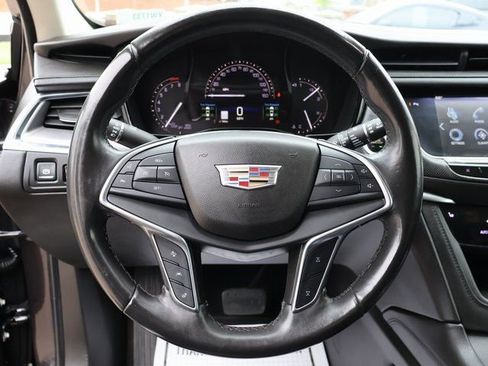 Certified 2018 Cadillac XT5 Luxury w/ Driver Awareness Package AWD/4WD image 32