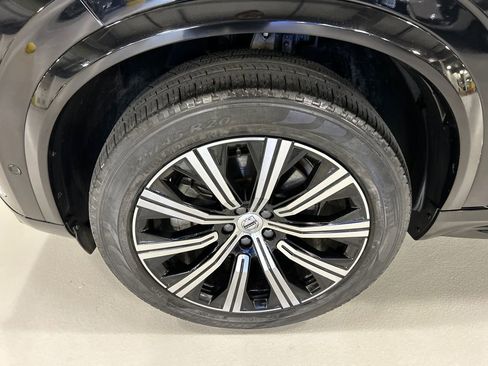 Certified 2023 Volvo XC90 B5 Plus w/ Protection Package AWD/4WD image 8