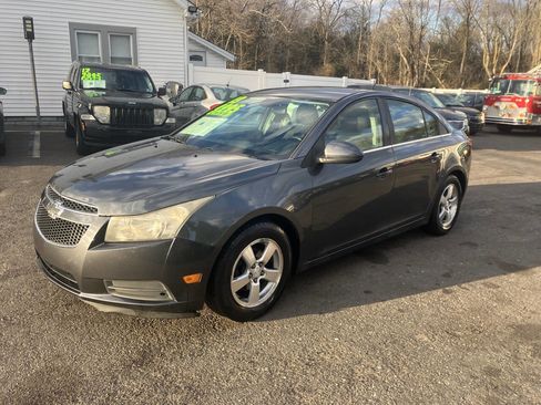 Used 2013 Chevrolet Cruze LT image 3