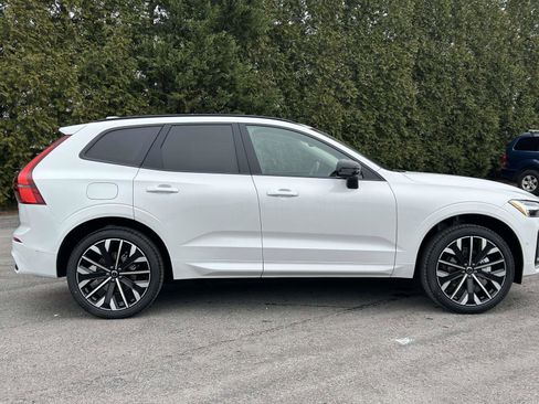 New 2026 Volvo XC60 B5 Ultra w/ Protection Package Premier AWD/4WD image 2