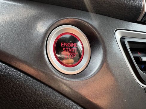 Used 2022 Honda Pilot Special Edition image 10