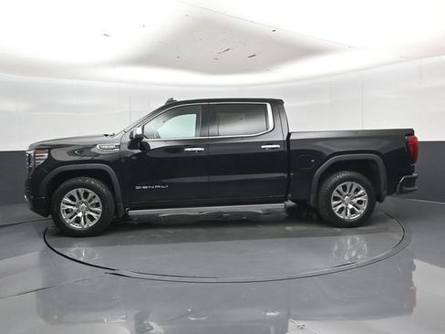 Used 2023 GMC Sierra 1500 Denali w/ Technology Package AWD/4WD image 32