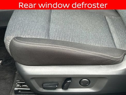 Used 2023 Nissan Rogue SV FWD image 13