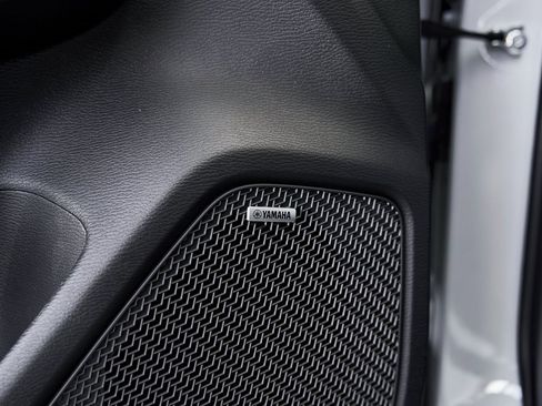 New 2025 Mitsubishi Outlander SE image 20