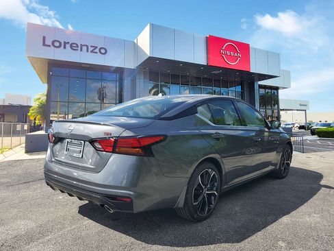 New 2025 Nissan Altima 2.5 SR image 4