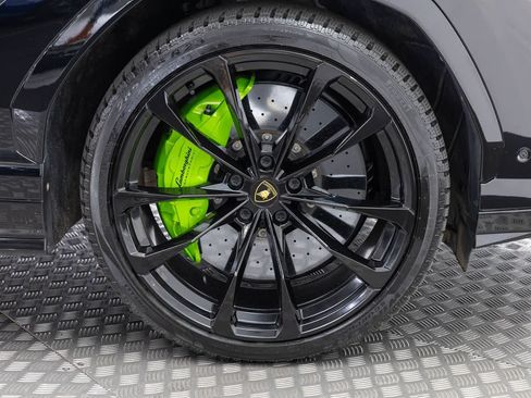 Used 2022 Lamborghini Urus AWD/4WD image 59