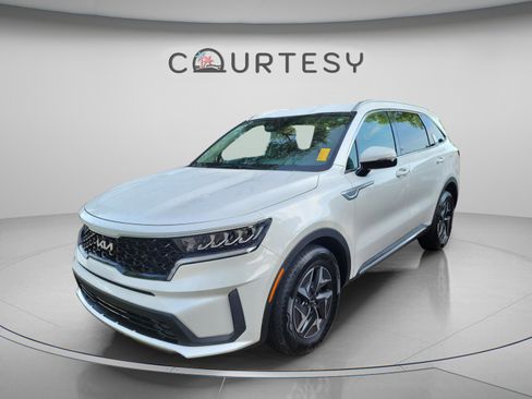 Used 2022 Kia Sorento S FWD image 3