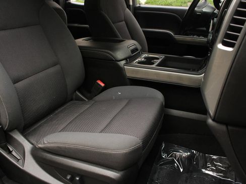 Used 2018 Chevrolet Silverado 1500 LT w/ All Star Edition AWD/4WD image 25
