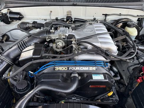 Used 2002 Toyota Tacoma PreRunner image 26