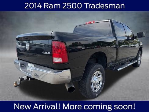 Used 2014 RAM 2500 Tradesman w/ Chrome Appearance Group AWD/4WD image 4