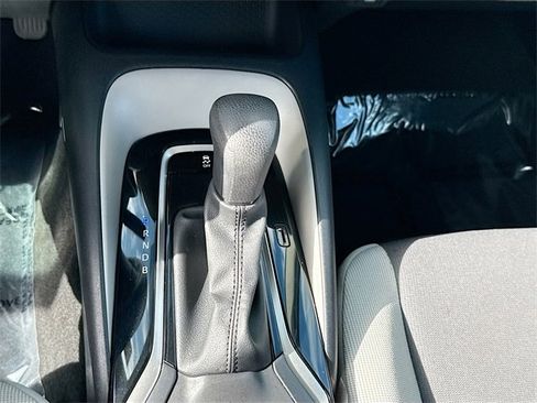 Used 2023 Toyota Corolla LE w/ LE Convenience Package image 16