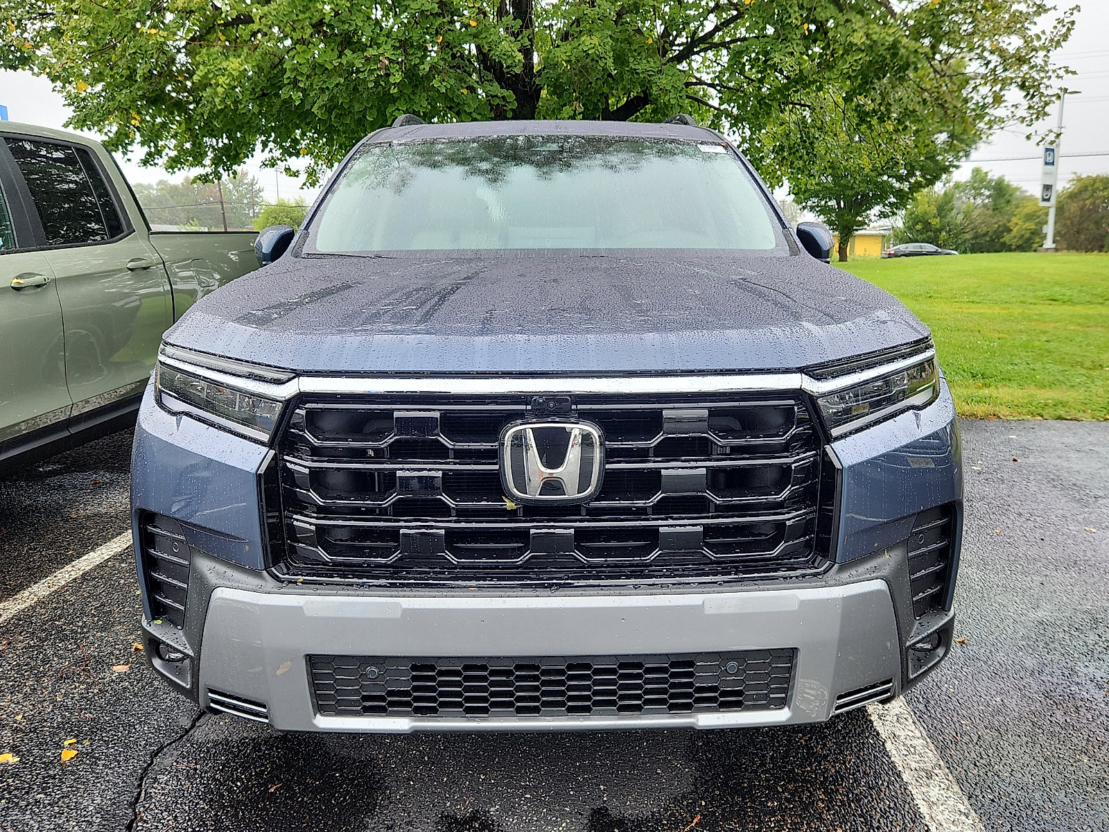 New 2026 Honda Pilot Touring image 2
