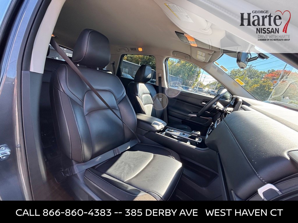 Certified 2024 Nissan Pathfinder SL w/ Cargo Package AWD/4WD image 32