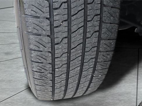 Used 2025 Ford Expedition Platinum AWD/4WD image 33