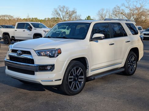 Used 2018 Toyota 4Runner Limited image 5