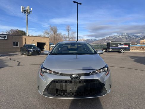 Used 2020 Toyota Corolla LE image 15