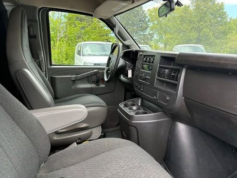 Used 2024 GMC Savana 2500 w/ Driver Convenience Package RWD image 24
