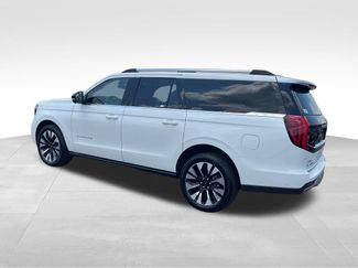 Used 2025 Ford Expedition Max Platinum w/ Driver's Package AWD/4WD video 3