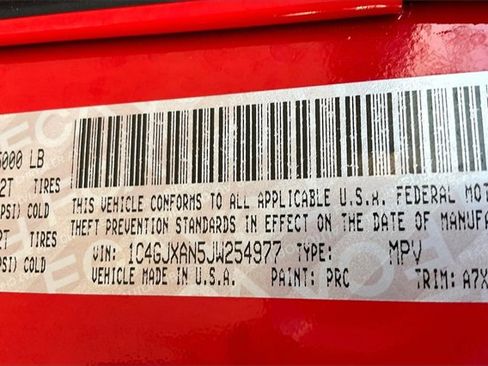 Used 2018 Jeep Wrangler Sport S image 32