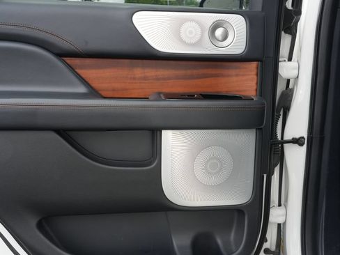 Used 2022 Lincoln Navigator Black Label AWD/4WD image 23
