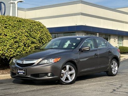 Used 2013 Acura ILX w/ Technology Package