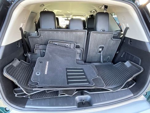 Certified 2024 Nissan Pathfinder SL w/ Lighting Package (N92) image 25