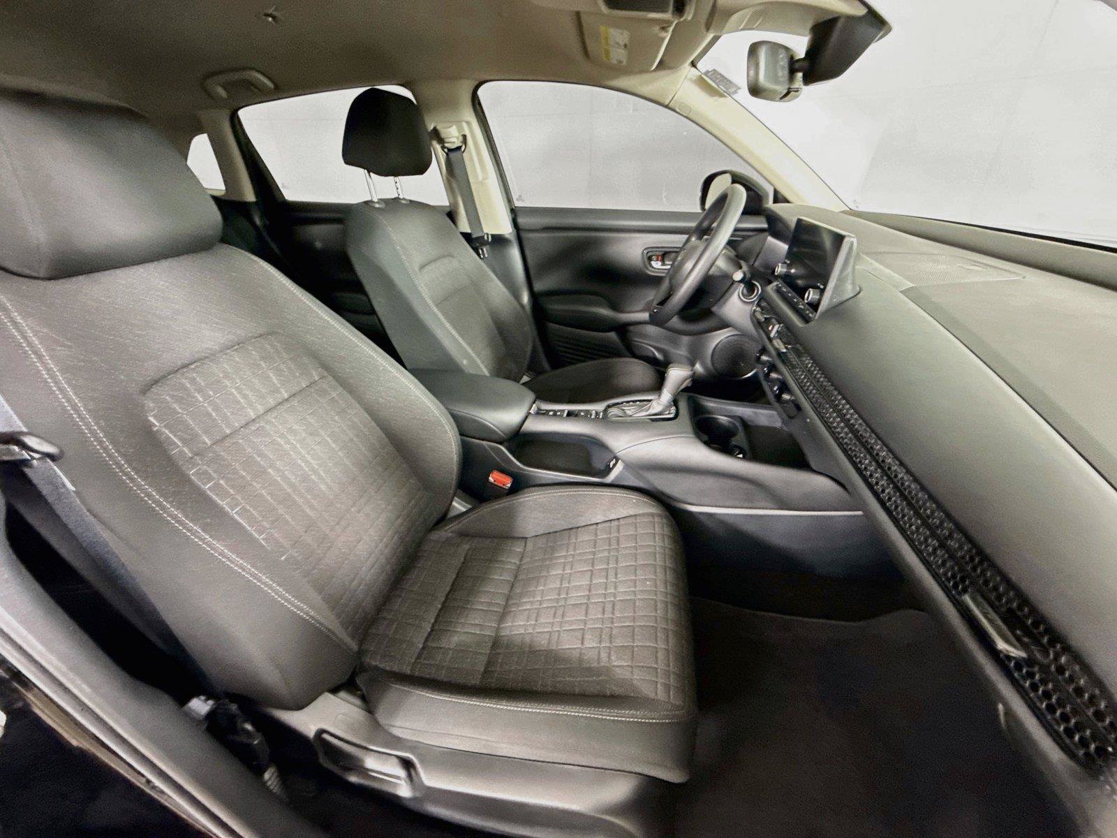 Used 2023 Honda HR-V LX image 26