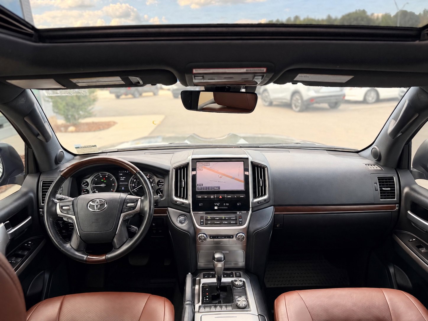 Used 2020 Toyota Land Cruiser AWD/4WD image 28