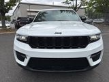 Certified 2022 Jeep Grand Cherokee Altitude image 2