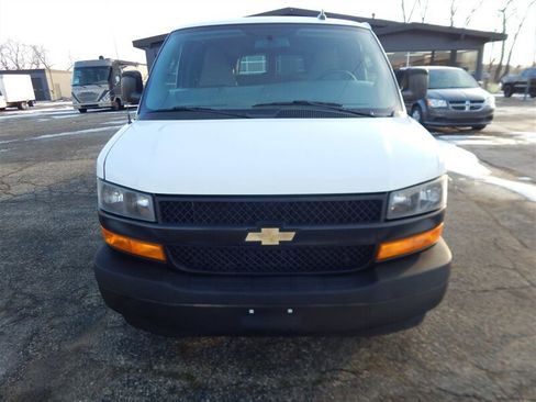 Used 2019 Chevrolet Express 3500 LS w/ Cold Climate Package image 4