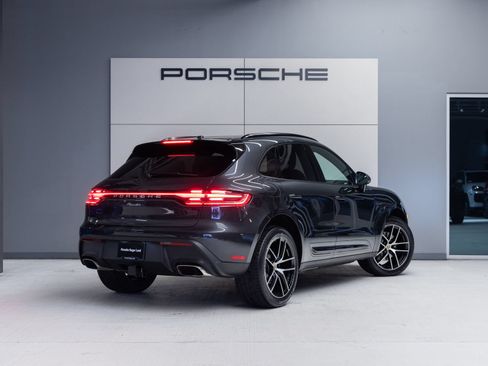 Certified 2026 Porsche Macan AWD/4WD image 7