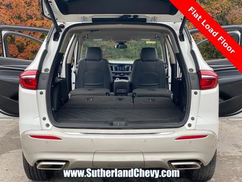 Used 2021 Buick Enclave Premium image 41