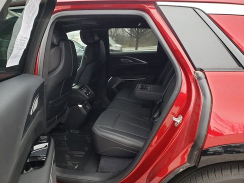 Used 2024 Cadillac Lyriq Luxury w/ LPO, Floor Liner Package image 11