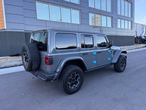 Used 2022 Jeep Wrangler Unlimited Rubicon 4xe w/ Cold Weather Group AWD/4WD image 3