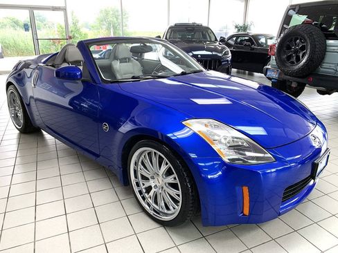 Used 2004 Nissan 350Z Touring RWD image 6