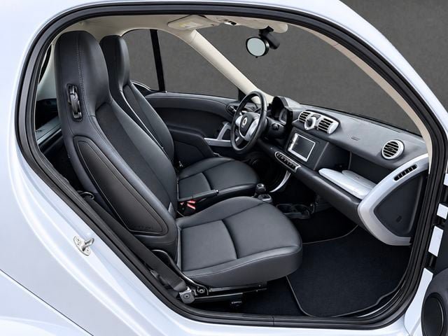 Used 2015 smart fortwo Coupe RWD image 10