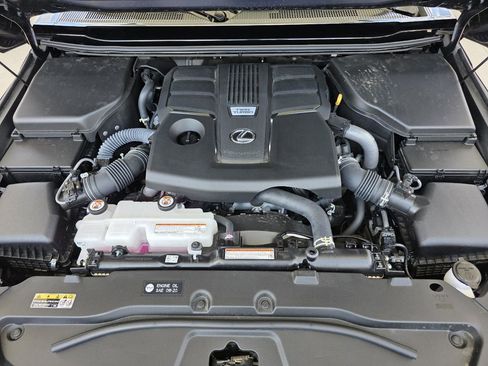 Used 2026 Lexus GX 550 w/ Accessory Package (2T) AWD/4WD image 40
