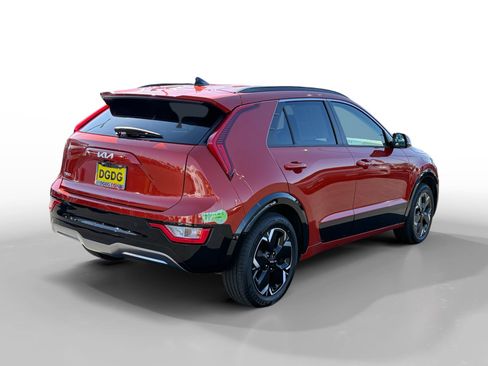 Used 2023 Kia Niro Wind FWD image 5