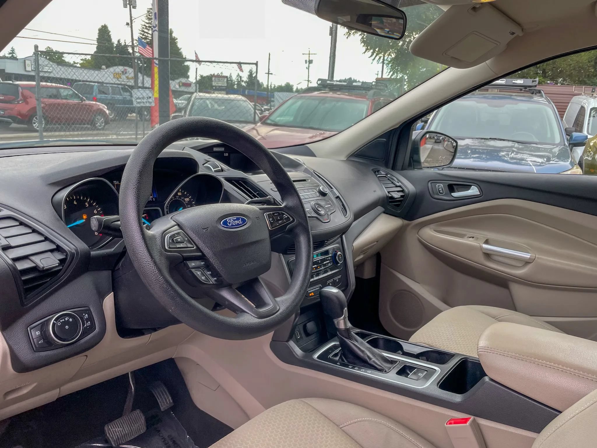 Used 2017 Ford Escape SE AWD/4WD image 12