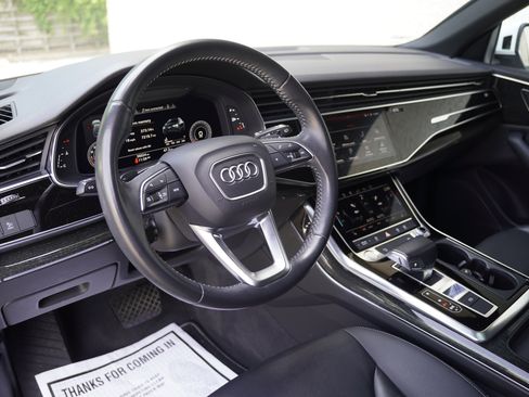 Used 2019 Audi Q8 Premium w/ Convenience Package AWD/4WD image 2