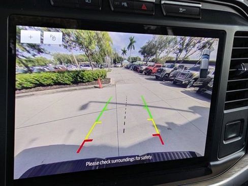 Certified 2022 Ford F150 Lariat w/ Equipment Group 502A High image 29