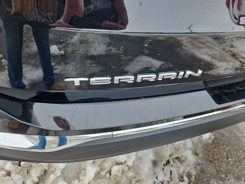 Used 2024 GMC Terrain SLT AWD/4WD image 21